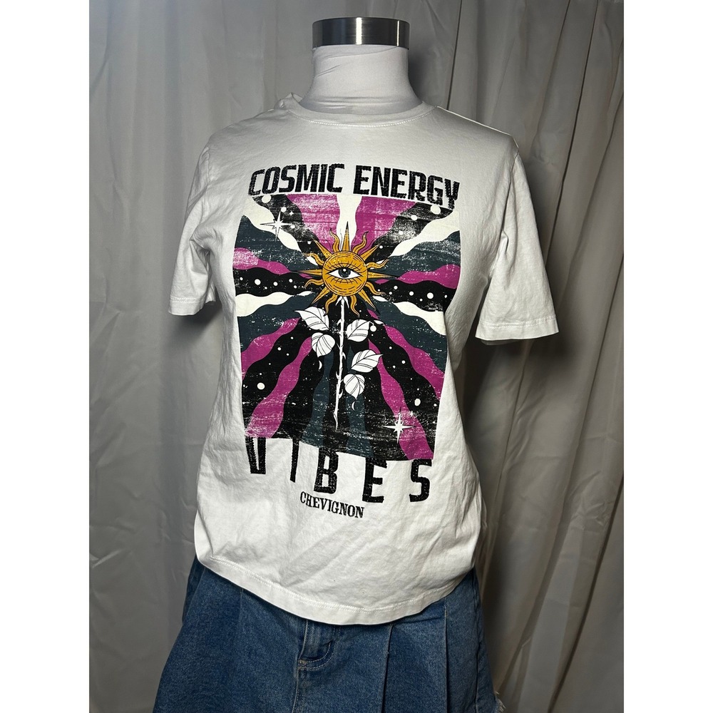 Chevignon Cosmic Energy Vibes Graphic T-Shirt White Sun Eye Small OM:20554